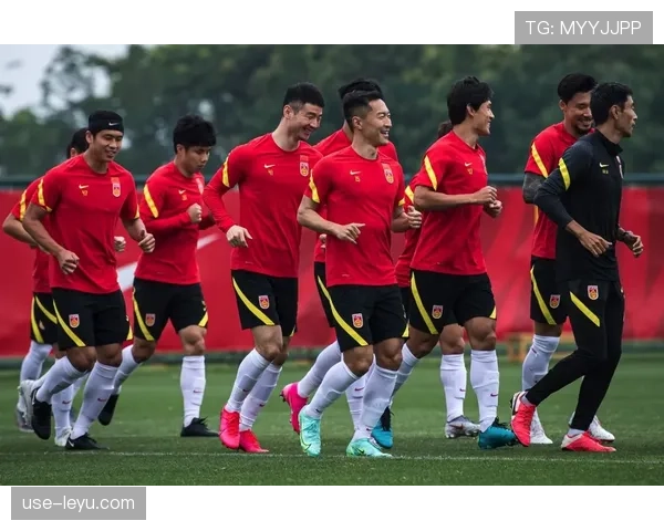 孔令辉领奖台那股冷峻和他朋友圈晒早餐的慵懒，差得像两个人，真想知道哪一面才是生活