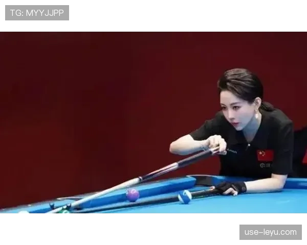 潘晓婷家里那个九球台，比我家客厅还大