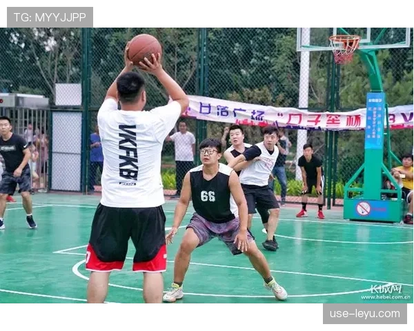 发球规则怎么执行？篮球新手如何正确发球？
