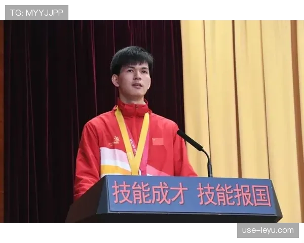 厄德高如何从天才少年蜕变为球队核心：荣誉背后的成长逻辑